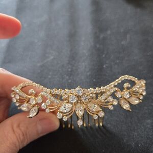 Gold Crystal-Embellished Hair Comb
